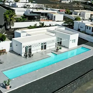  Holiday home Casa With A Private 25 Meter Heated Pool